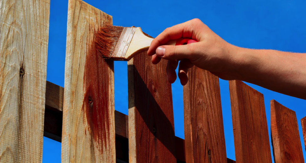 fence painting